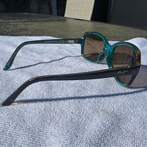 Maui Jim “Cloud Break” Teal and Black Sunglasses